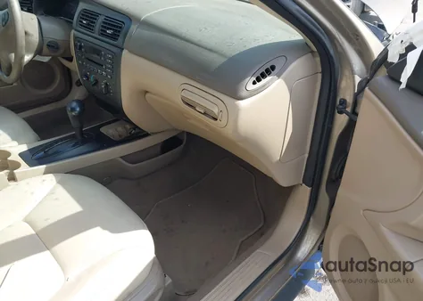 2002 Ford Taurus Ses z USA, uszkodzony, nr VIN 1FAFP55262G214309